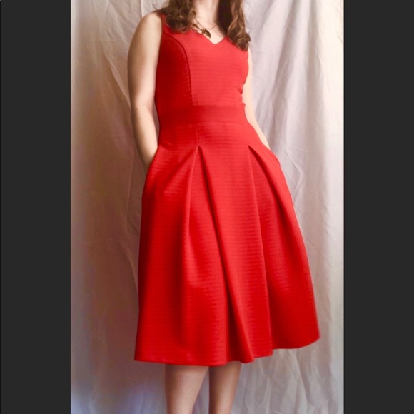 red dresses with pockets